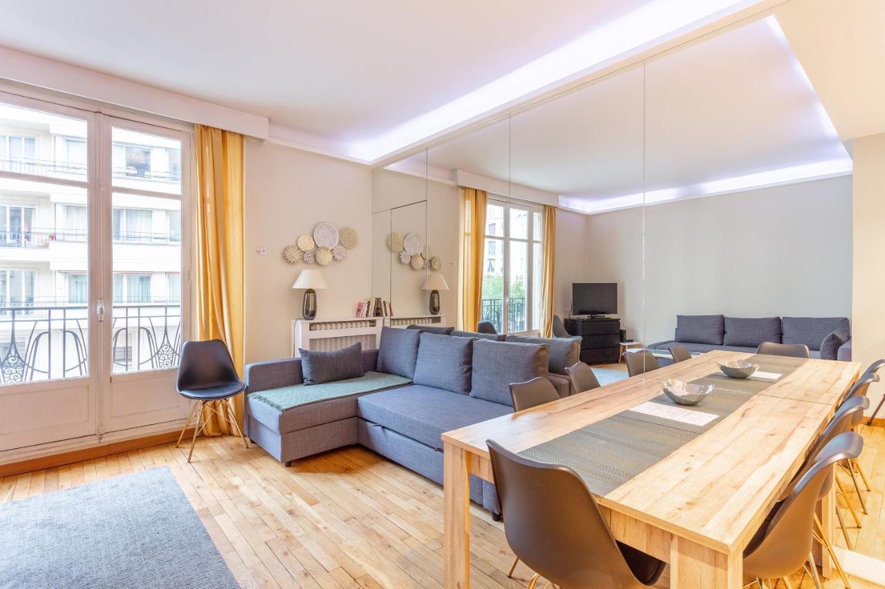 Appartement Place Du Trocadero Paris Exteriör bild